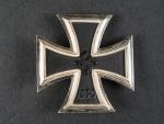 Železný kříž I. stupně 1939 se sponou, výrobce Wilhelm Deumer, Ludenscheid