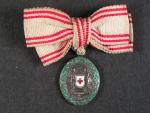 Miniatura Stříbrné čestné medaile za zásluhy o červený kříž s válečnou dekorací