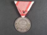 Medaile za statečnost I. třídy, Ag, na hraně značka A, původní vojenská stuha, vydání 1914 - 1917