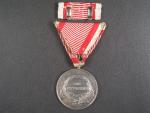Medaile za statečnost I. třídy, Ag, na hraně značka A, původní vojenská stuha, vydání 1914 - 1917