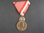 Rakouská vejenská záslužná medaile - SIGNUM LAUDIS bronzová Karel I., původní vojenská stuha
