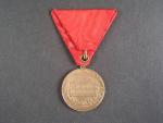 Vojenská jubilejní pam. medaile z r.1898, bronz, původní stuha