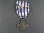 Pamětní odznak SNG - Kříž za věrné služby s podpisem medailéra