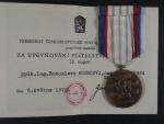 Medaile - Za upevňování přátelství ve zbrani III. třída + průkaz