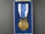 Československá vojenská medaile „za zásluhy“ bronzová + etue