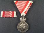 Stříbrná vojenská záslužná medaile Signum Laudis F.J.I., Ag, původní voj. stuha