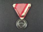 Medaile za statečnost II. třídy, Ag, původní vojenská stuha, vydání 1914 - 1917 na hraně značka A