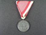 Bronzová medaile za statečnost, zinek, nová vojenská stuha, vydání 1917 - 1918