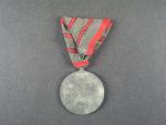 Medaile Za zranění z r. 1917 na stuze za dvě zranění