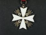 Řád německého orla, 5. třída, mírně poškozený smalt, na závěsném kroužku značeno 900 L/50