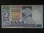 MALAGASY REPUBLIK, 1000 Francs 1974, BNB. B204a, Pi. 65, 3krát dírka po špendlíku
