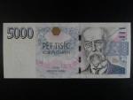 5000 Kč 2023 série 01 U první série