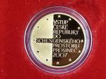 2008, Česká mincovna, zlatá medaile vstup do shengenského prostoru, Au 0,999,9, 7,78g, náklad 500 ks, etue, certifikát
