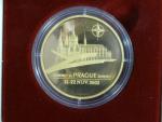2002, Česká mincovna, zlatá medaile Summit NATO v Praze (J.Bejvl), Au 0,999, 31,1g (1 UNZ), průměr 37mm, náklad 100 ks, číslo 1, etue, certifikát