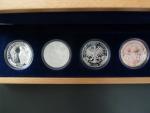 sada 4 ks pamětních medailí 2007/2008/2009 Klub královny Elišky - výročí založení vinotéky, Ag999, 16g, hrany s opisem, číslované č.6ř, náklad 100 ks, společná etue