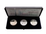 Sada 3 medailí - Vstup ČR, Polska a Maďarska do Nato 1999, společná etue a certifikát_