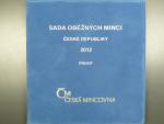 sada 2012 PROOF + Ag medaile s motivem bankovky 1000 Kč, náklad 3500 ks, semišový obal