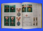 Řády a vyznamenání habsburských monarchií, Ivo Koláčný, Formát: 245×310 mm, 362 barevných stran. Jazyk: česky, souhrn anglicky, německy, francouzsky a rusky