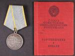 Medaile za bojové zásluhy č.2024258 + udělovací knížka