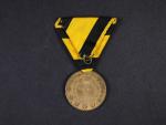 Záslužná medaile Za 40 let věrné služby z r. 1898, na stuze pro vojenské osoby, nová stuha
