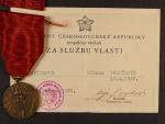 Medaile Za službu vlasti - ČSSR + udělovací průkaz