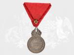 Stříbrná vojenská záslužná medaile Signum Laudis Karel, Ag, na hraně značka A, původní civilní stuha