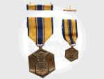 Záslužná medaile letectva, miniatura, původní etue