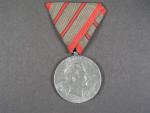 Medaile Za zranění z r. 1917 na stuze za dvě zranění