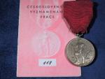 Bronzová medaile - Za pracovní obětavost + knížka o udělení s číslem 118