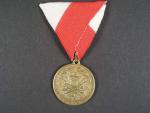 Pamětní veteránská medaile na svěcení praporu voj. vysloužilců v Říčanech u Brna 1901, novodobá stuha