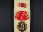 Medaile za třicetiletou službu v ozbrojených orgánech ministerstva vnitra