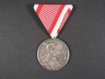 Medaile za statečnost I. třídy, Ag,na hraně značeno A, novodobá stuha, vydání 1914 - 1917