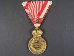 Vojenská záslužná medaile Signum Laudis F.J.I., zlacený bronz