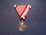 Medaile za statečnost II. třídy, Ag, puvodni vojenská stuha, vydání 1917 - 1918