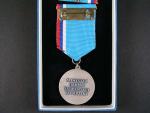 Medaile za službu v mírových misích II. st. + průkaz