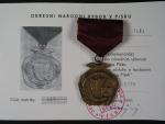 Medaile Za zásluhy o budování Píseckého okresu + dekret