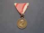Medaile za statečnost II. třídy, bronz,puvodní vojenská stuha, vydání 1914 - 1917