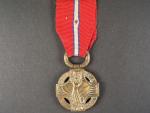 Československá revoluční medaile dutá varianta bez podpisu medailera
