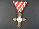 Záslužný kříž pro vojenské duchovní I.stupeň, pozlacené Ag, výroba V. Mayer, původní vojenská stuha