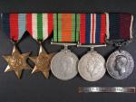 Spojka vyznamenání, Hvězda 1939-45, hvězda Itálie, Medaile obrany, Válečná medaile, Medaile za dlouhodobou a vzornou službu u letectva na jméno SGT.T.J.MOORE.R.A.F.