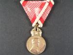 Rakouská vejenská záslužná medaile - SIGNUM LAUDIS bronzová Karel I.