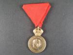 Vojenská záslužná medaile Signum Laudis F.J.I., hrubý vous, původní civilní stuha