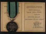 Stříbrná záslužná medaile Na polu chvaly + dekret z r. 1948 na ČS vojáka
