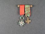 Miniatura Řádu čestné legie, 3. republika 1870 - 1951, V tř. + miniatura válečného kříže 1914 - 1918