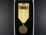 Medaile Za zásluhy III. stupeň, Bronz