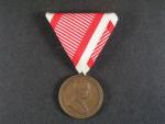 Bronzová medaile za statečnost, vydání 1914 - 1917, nová vojenská stuha
