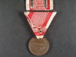 Bronzová medaile za statečnost, původní vojenská stuha, vydání 1917 - 1918