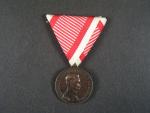 Bronzová medaile za statečnost, varianta, nová vojenská stuha, vydání 1917 - 1918