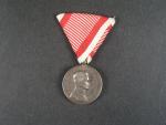 Medaile za statečnost II. třídy, Ag, nová vojenská stuha, vydání 1917 - 1918, hranky