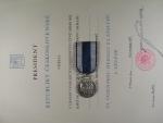 Československá vojenská medaile Za zásluhy, stříbrná, + dekret